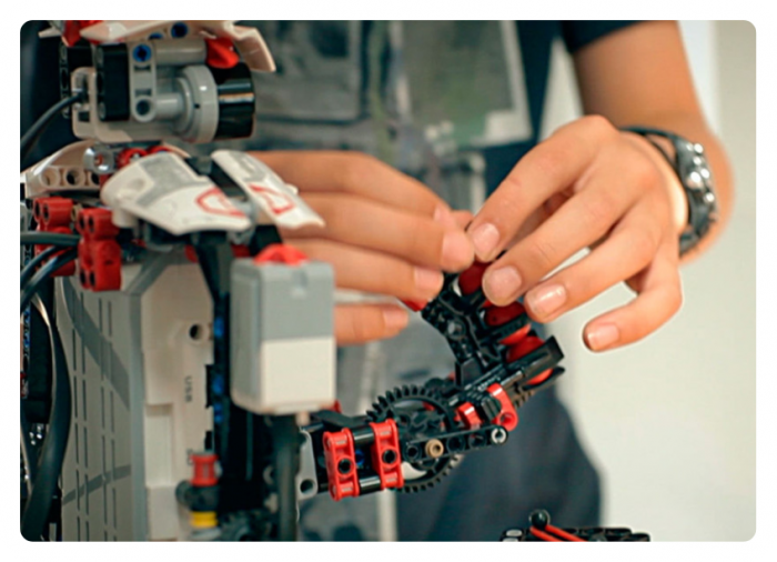 Robots Now Grow And Repair Themselves By Consuming Parts From Other Machines The Future Is Here - 3mdyq3j